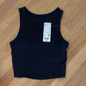 uniqlo tank top NEW with tags